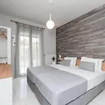 Blue View Apartment